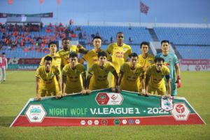 that-vong-vi-hagl-cam-hoa-doi-thu-nhm-buc-boi-nhanh-het-hop-dong-roi-loai