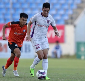 vong-18-v-league-tran-dau-dai-bai-cua-shb-da-nang-tren-san-nha