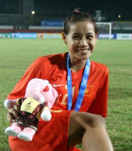 tuyen-thu-nu-tham-gia-binh-luan-world-cup-da-xinh-dep-con-gioi-ve-chuyen