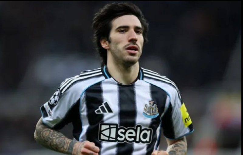 chris-waddle-canh-bao-arsenal-ve-thuong-vu-sandro-tonali-tri-gia-lon