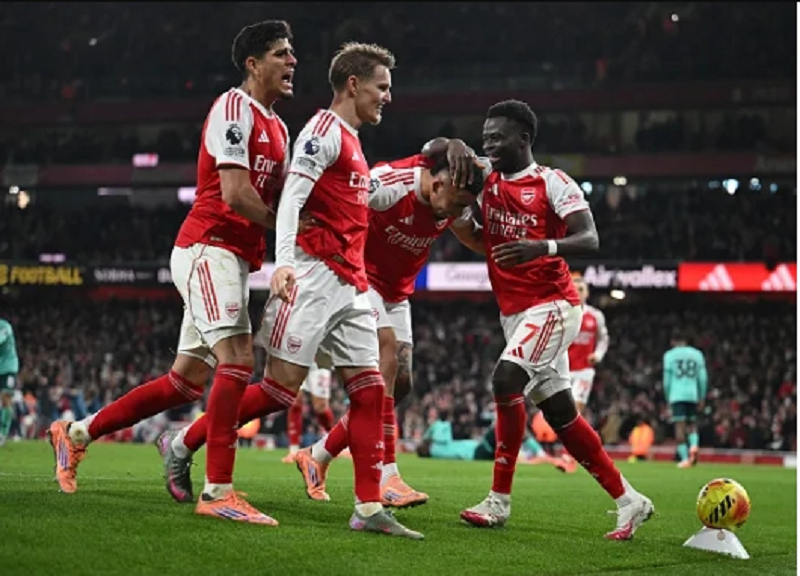 arsenal-bung-no-mua-giai-nay